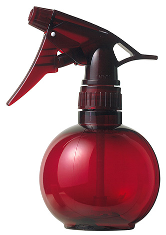 Az elkészített oldat permetezéséhez használhat háztartási spray-palackot.