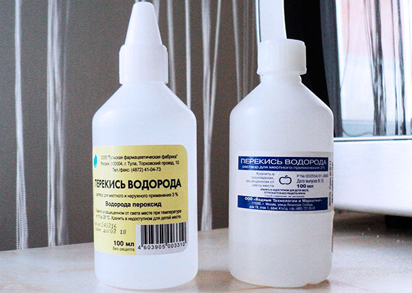 Peroxid vodíka môže spáliť listy rastlín
